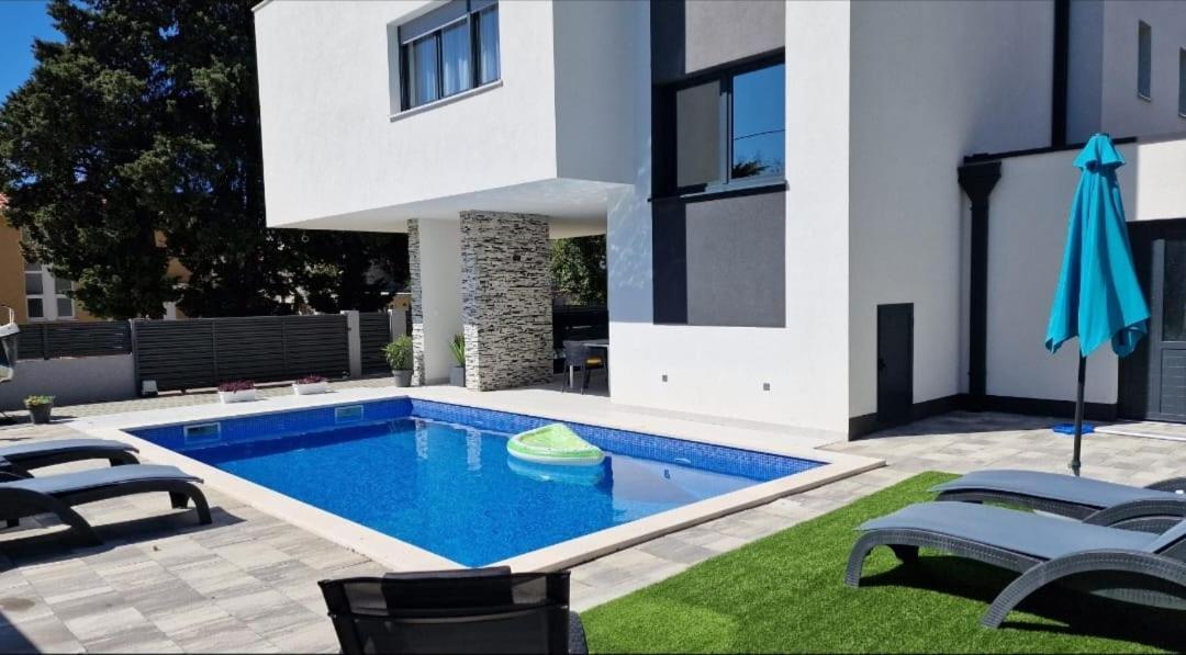 Villa Ema Kastela With Private Heated Pool Zewnętrze zdjęcie