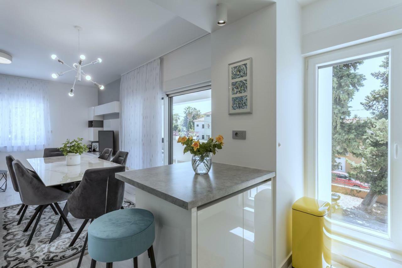 Villa Ema Kastela With Private Heated Pool Zewnętrze zdjęcie