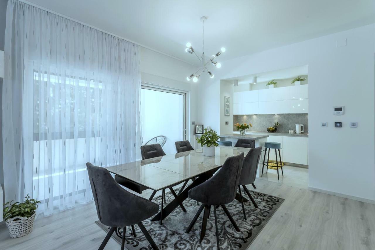 Villa Ema Kastela With Private Heated Pool Zewnętrze zdjęcie
