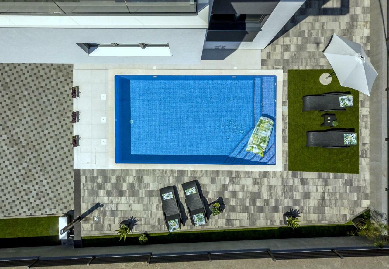 Villa Ema Kastela With Private Heated Pool Zewnętrze zdjęcie