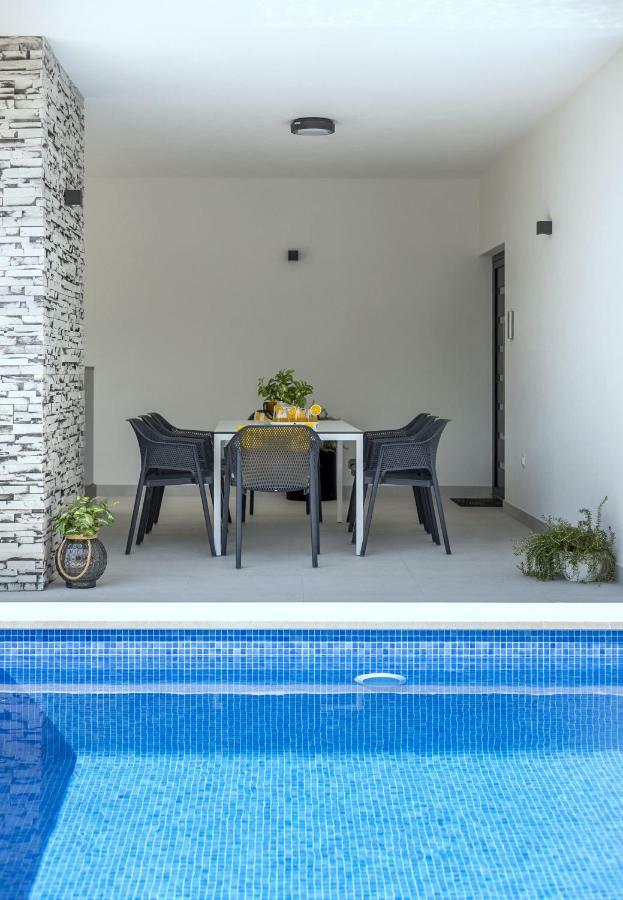 Villa Ema Kastela With Private Heated Pool Zewnętrze zdjęcie